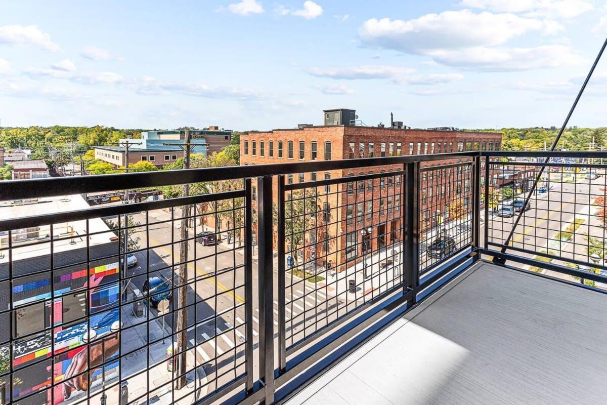Downtown Ann Arbor 2 King Bed Balcony Apartment Exteriér fotografie